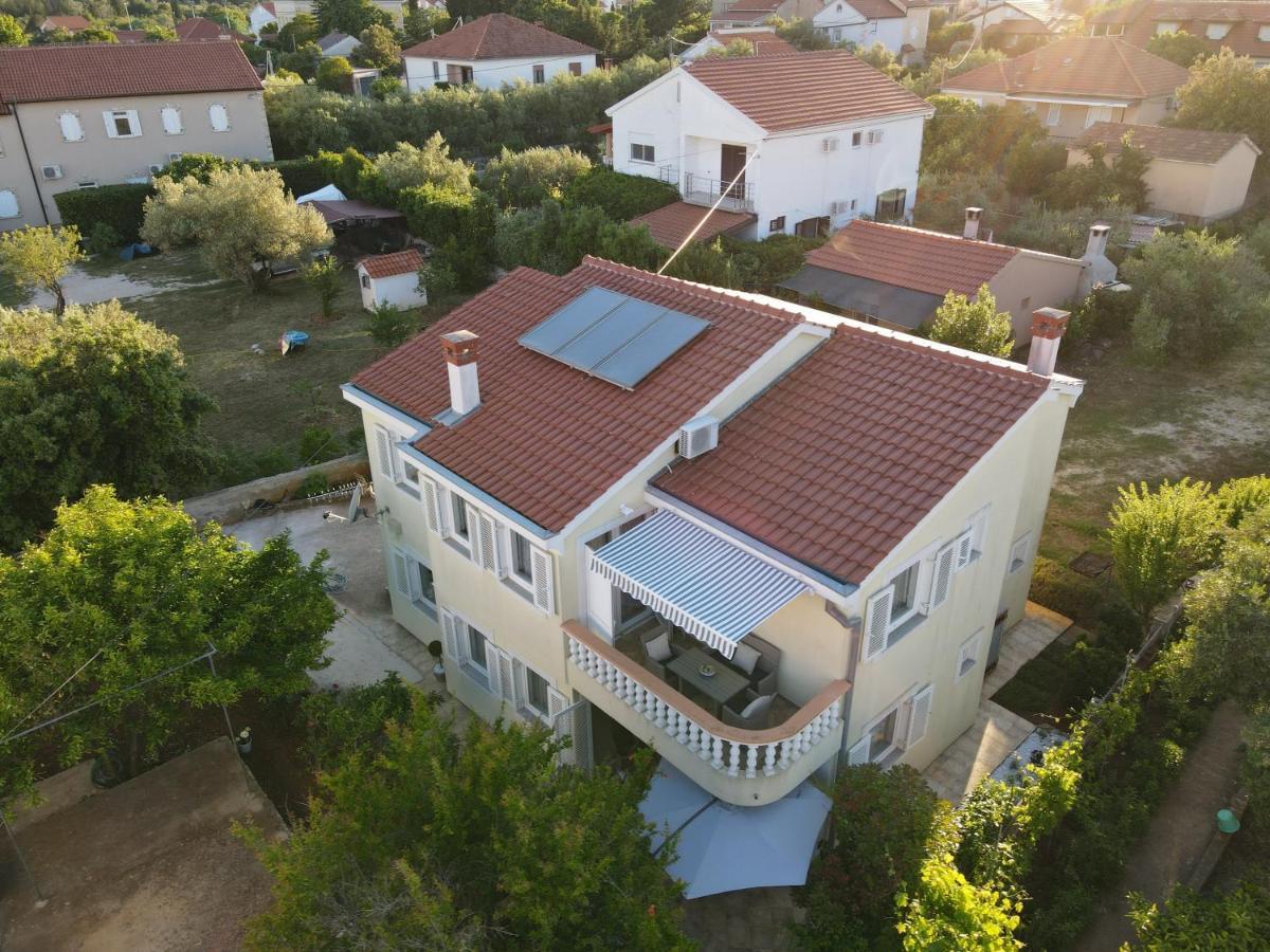 Apartmani Lenka Углян Экстерьер фото
