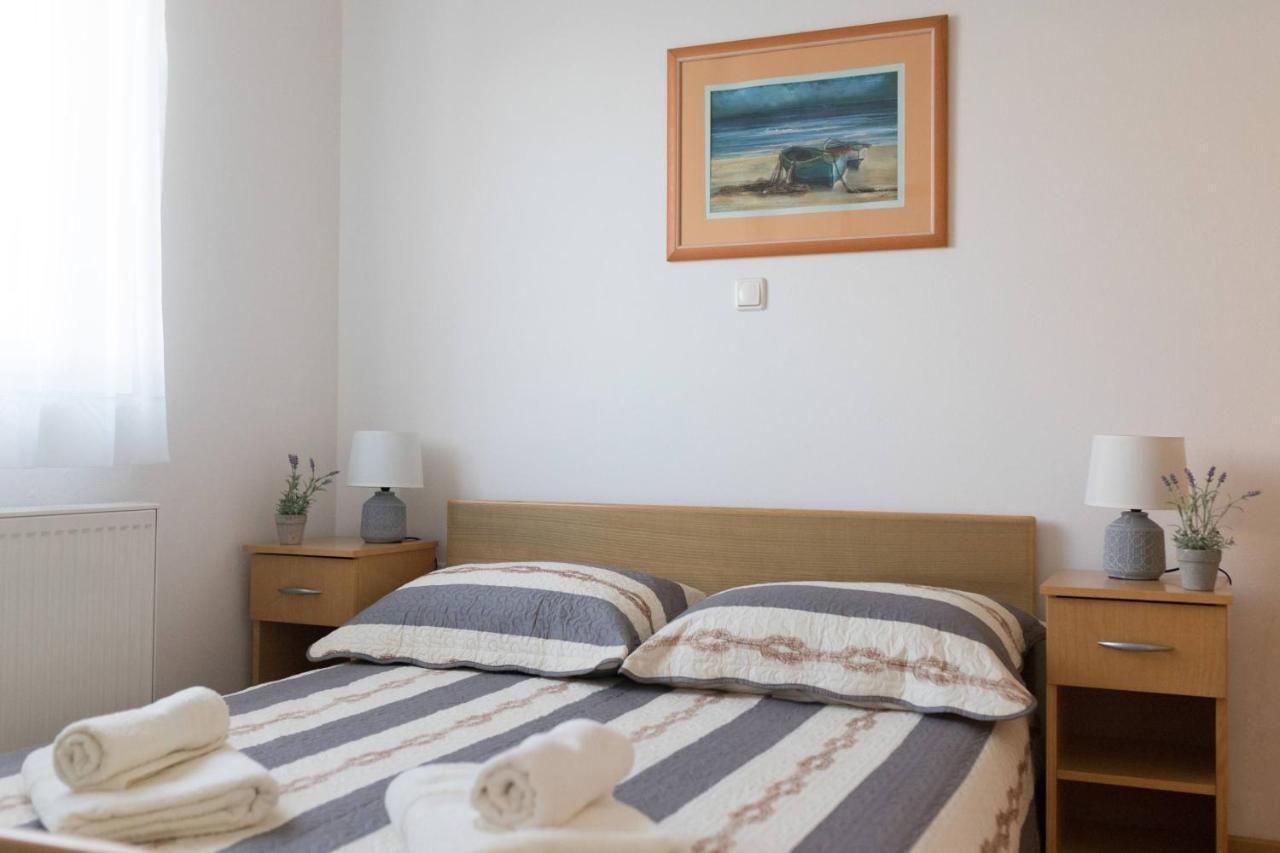 Apartmani Lenka Углян Экстерьер фото