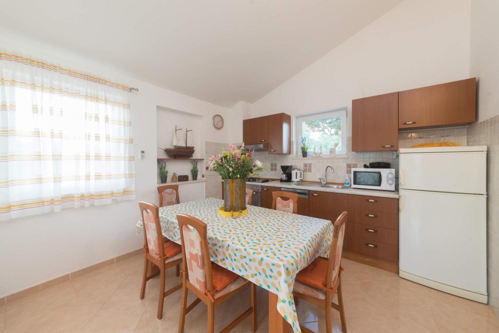 Apartmani Lenka Углян Экстерьер фото